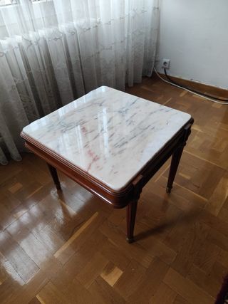 conjunto mesas auxiliares de mármol y madera