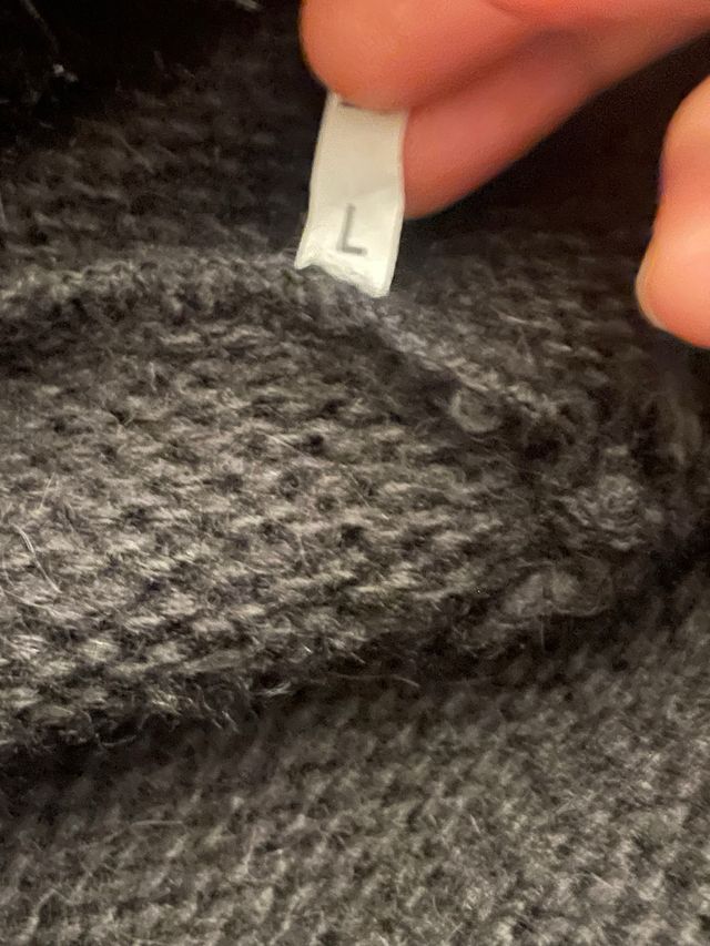 Cardigan nero con pelliccia