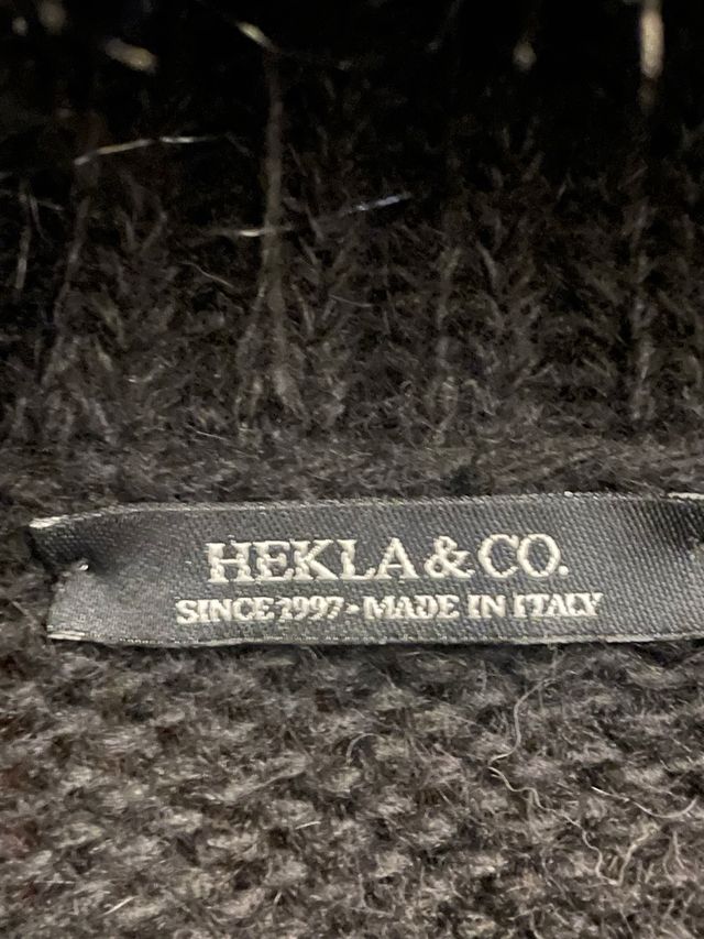 Cardigan nero con pelliccia