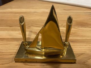 Porta bolígrafos Pluma Soporte Barco