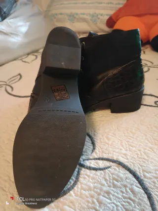 Botines Poti Pati Talla 40 Negro Cuero