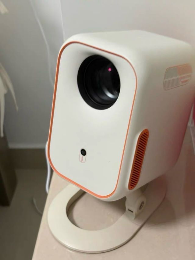 Proyector Portátil Blanco y Naranja