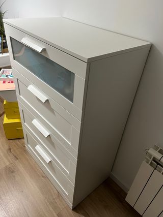 Cómoda Brimnes 4 cajones Ikea