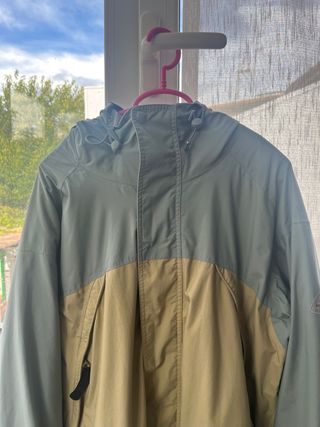 Chaqueta Nike ACG Beige y Azul