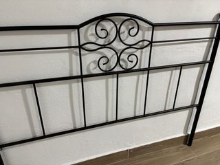 Cabecero de forja negro