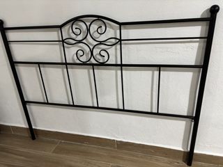 Cabecero de forja negro