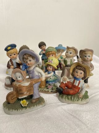 Set 12 Bambole Figurini Bambini Porcellana