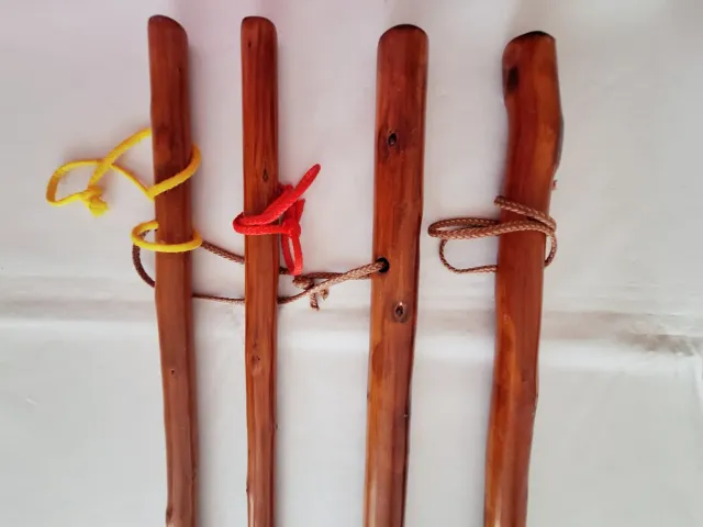 4 Bastones de madera nuevos,  de Senderismo 