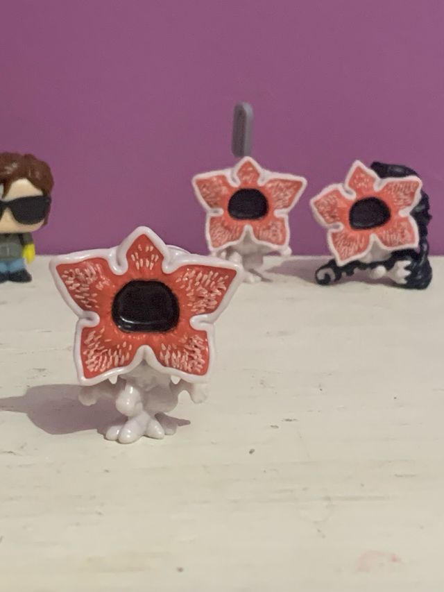 Figuras Stranger Things Kinder Joy