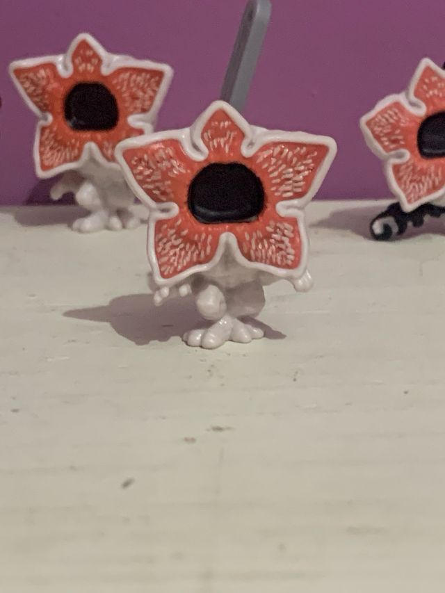 Figuras Stranger Things Kinder Joy