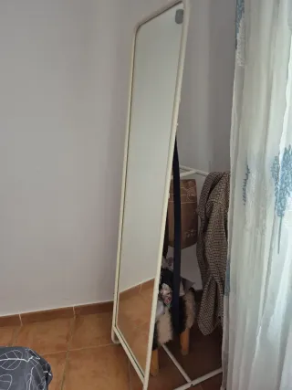 Espejo de pie