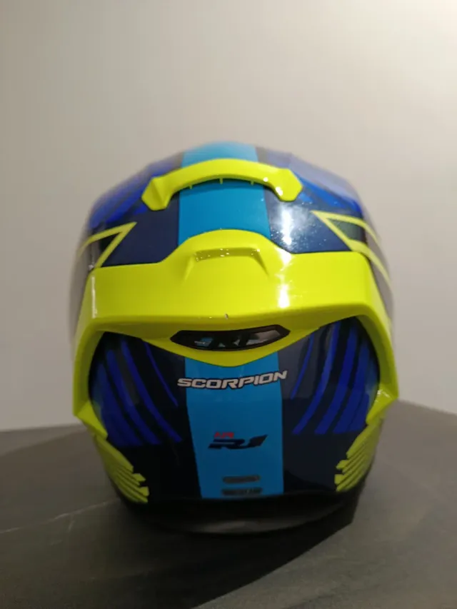 Casco Scorpion EXO R1 Air Racing Division
