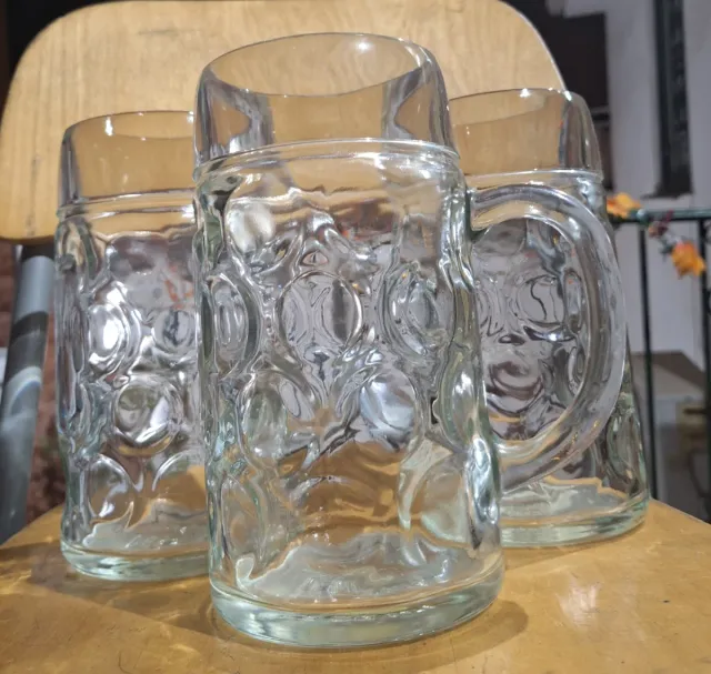 3 boccali da birra in vetro