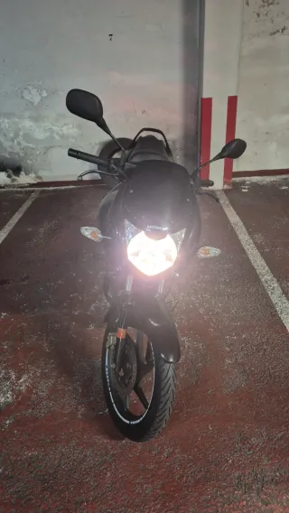 Honda CBF125 Negra