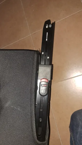 Alzador Coche ISOFIX Negro