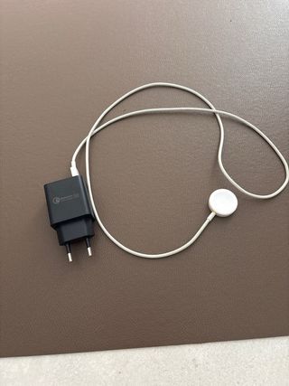 Apple Watch Series 4 Nike + 5 correas y cargador