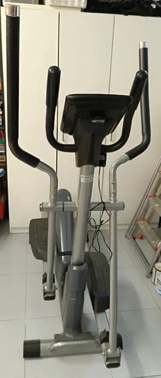 Bicicleta elíptica BH m3