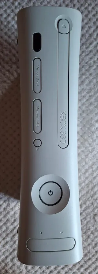 Xbox 360 fat Restaurada + Mando + Cables