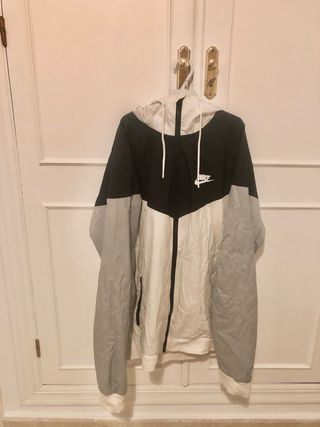 Cortavientos Nike Negro Gris Blanco