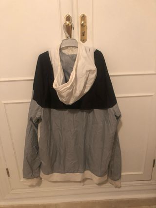 Cortavientos Nike Negro Gris Blanco