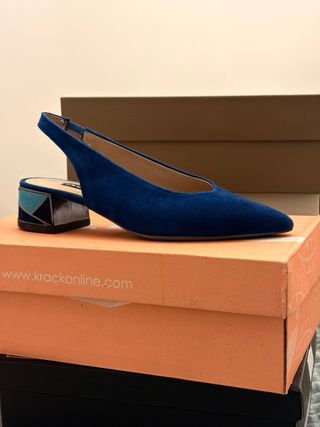 Zapato destalonado ante azul tacón Krack