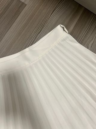 Falda plisada Zara blanca