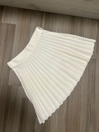 Falda plisada Zara blanca