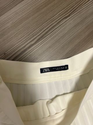 Falda plisada Zara blanca