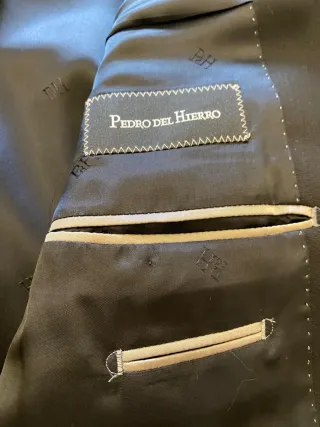 Traje de hombre azul