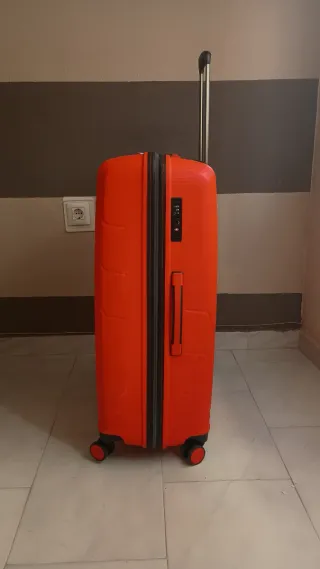 Maleta Emilio Tucci Roja Rígida