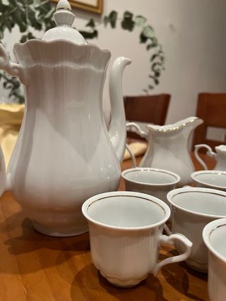 Juego de café porcelana fina filo oro