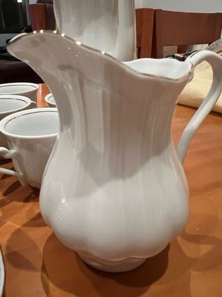 Juego de café porcelana fina filo oro