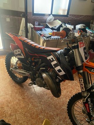 KTM 125