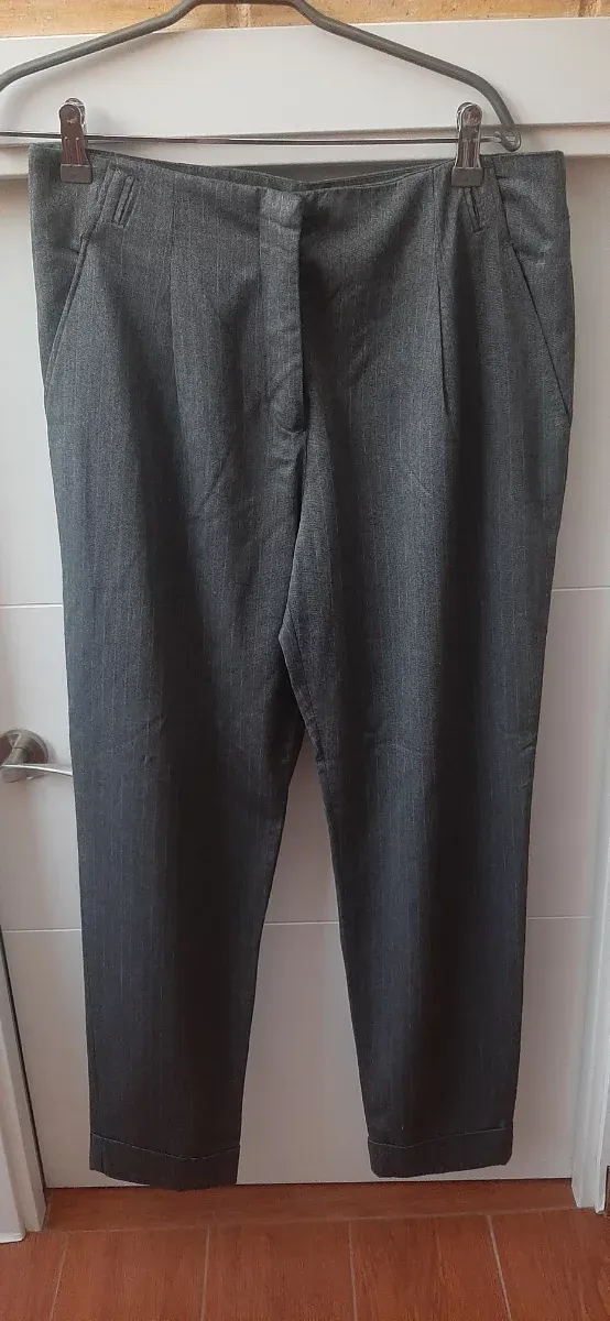 Pantalón de traje gris