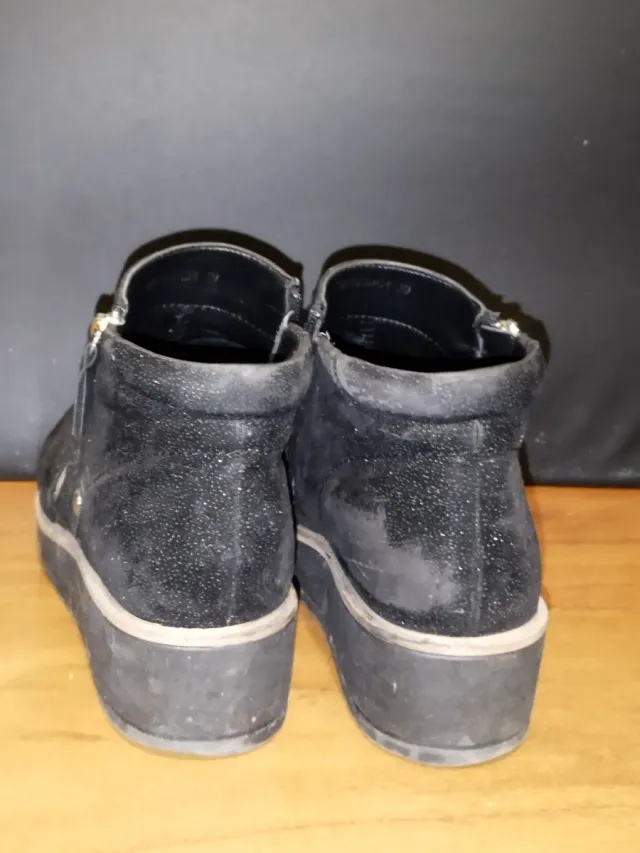 Botines INVIERNO con suela de plataforma