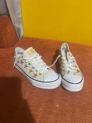 Converse Mujer Flores Multicolor Blancas