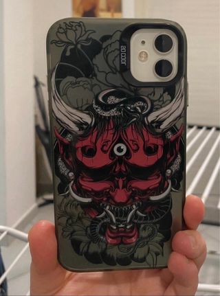 Cover iPhone 11con disegno Oni