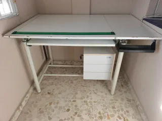 Mesa de trabajo, corte confeccion, manualidades.