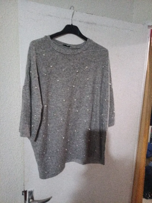 Jersey gris perlas relieve talla M