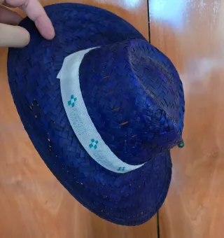Sombrero de paja azul
