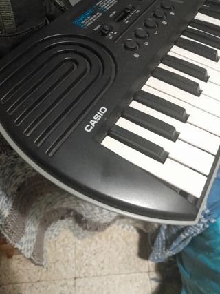 Teclado Casio SA-77