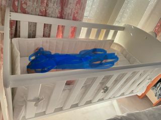 Minicuna balancín madera blanca