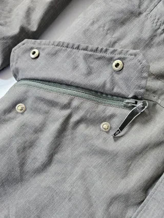 Chaqueta Columbia Gris con Capucha