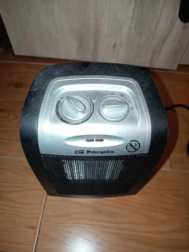 Calefactor Orbegozo,20 euros el blanco y 15 euros 