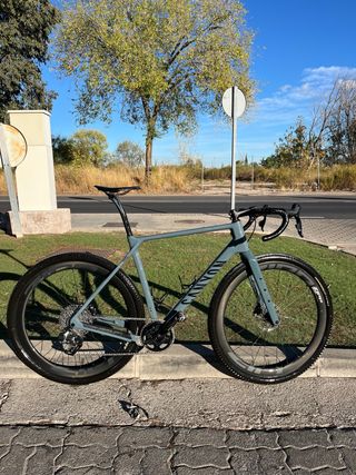Bicicleta Gravel Canyon Grizl CF SL 7 eTap