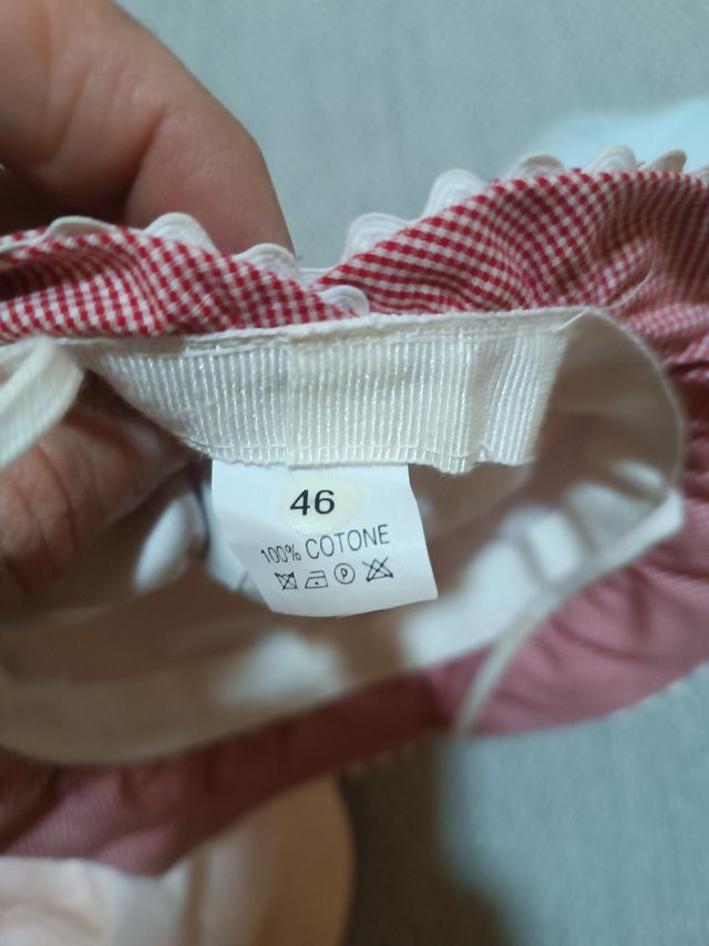 Lote de pañuelos y gorros para bebé