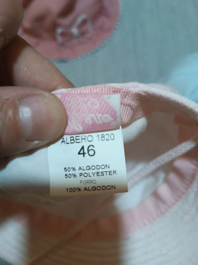 Lote de pañuelos y gorros para bebé