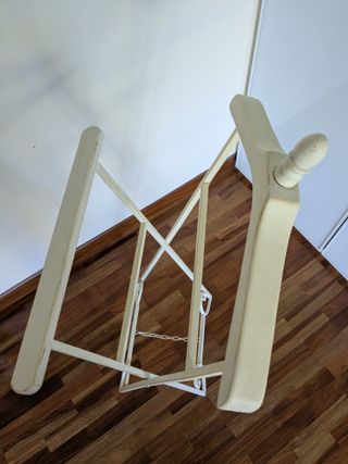 Galán de noche blanco desgastado