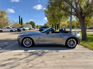 BMW Z4   3.0.  231cv