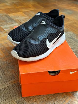 Scarpe Nike nere slip-on tg. 38.5